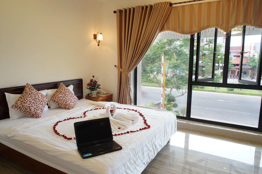 La Maison Danang Beach Hotel Luaran gambar